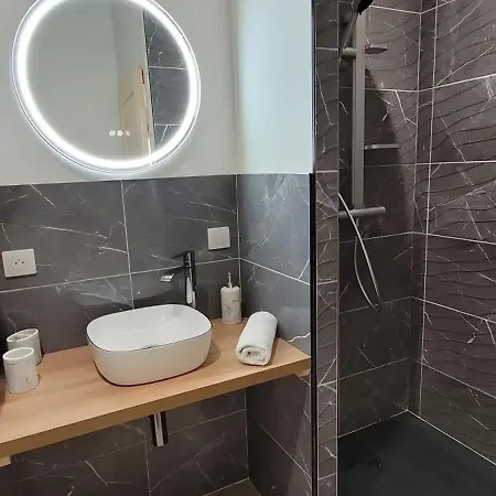 Clos De La Ronziere Avec Jacuzzi 3*