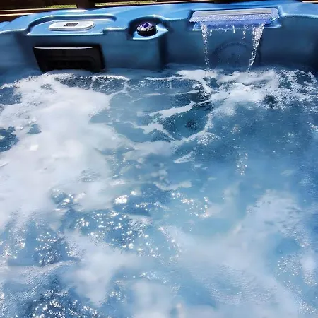 Clos De La Ronziere Avec Jacuzzi 3* Soulages